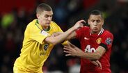 Ravel Morrison - A sua carreira começou em 2010, no Manchester United. Depois disso, acabou por transferir-se para o West Ham, em 2012. Chegou a ser comparado a Paul Pogba, mas nunca chegou ao nível do médio francês. Atualmente, está no Sheffield United.