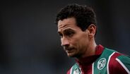 Ganso - Foi a grande figura do Santos, a par de Neymar, mas não conseguiu manter o grande nível. Quando chegou à Europa, para jogar no Sevilha, dececionou. Atualmente está no Fluminense.