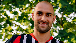 Oficial: Sporting vende Bas Dost ao E. Frankfurt por 7 milhões de euros