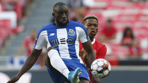 Valencia fecha a torneira