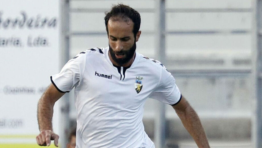 Farense carimba vitória por 2-1 diante do Louletano
