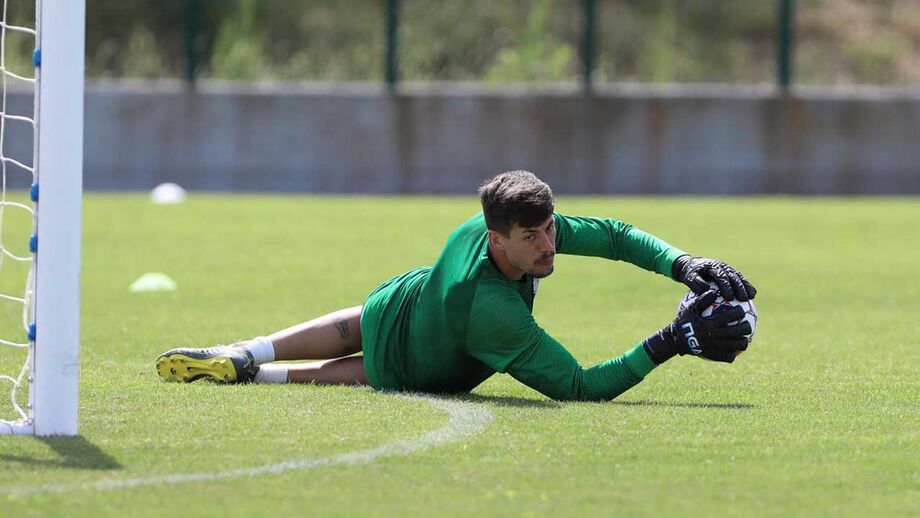 Baliza é dúvida com V. Guimarães