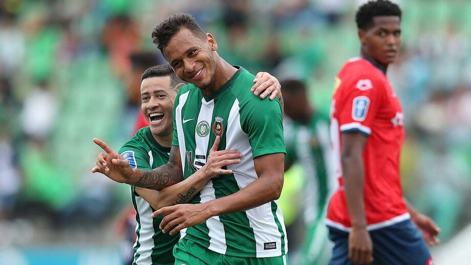 Rio Ave-Oliveirense, 6-1: Santos da casa faz diferença