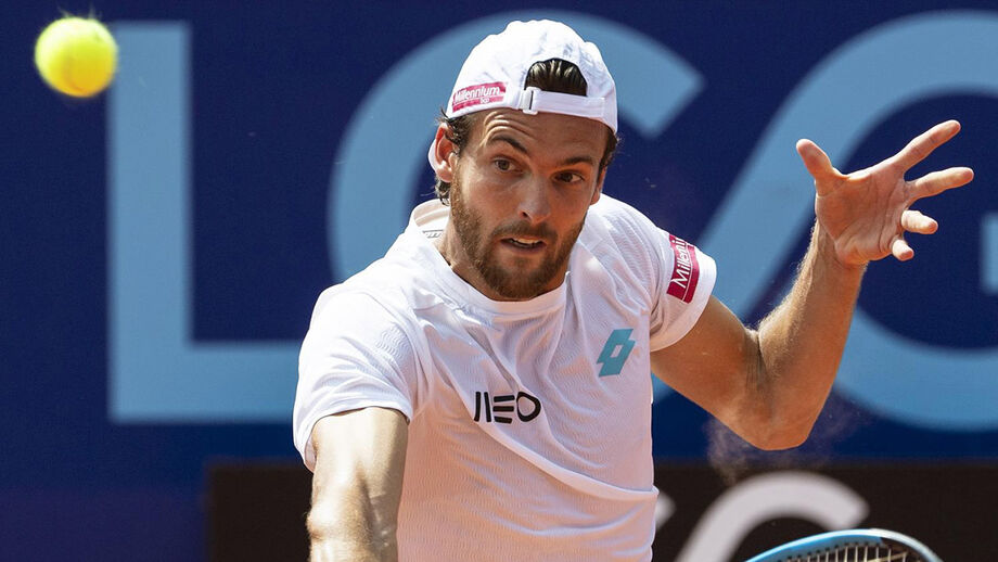 João Sousa desde três posições e é 45.º no ranking mundial