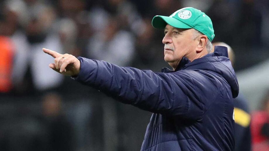 Scolari cria medida inédita