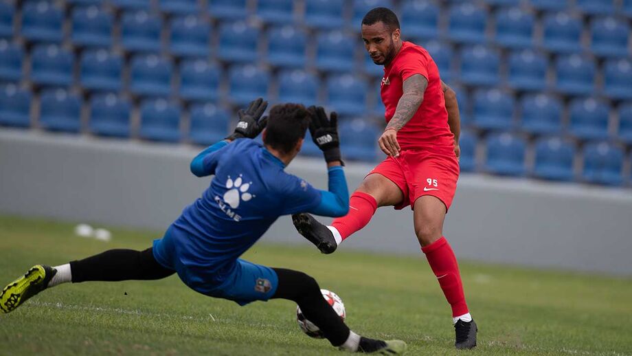 Santa Clara 'avisa' Benfica e Sp. Braga: Guilherme só sai pela cláusula