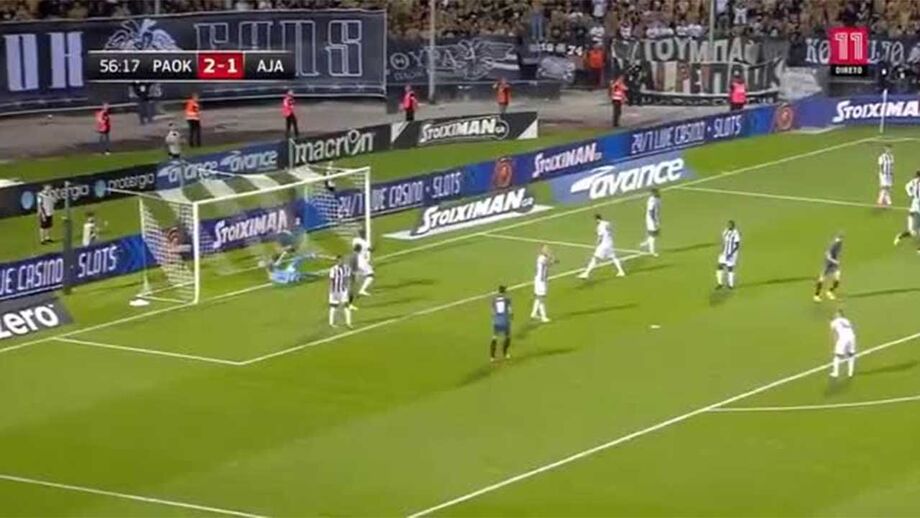 Uma noite de azar para Abel Ferreira: Huntelaar marcou golo... às três tabelas