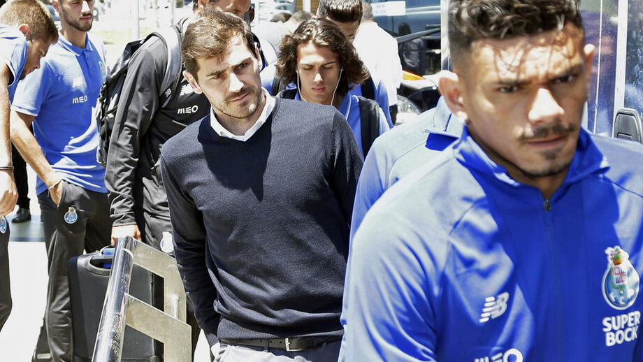 Casillas inscrito não atira a toalha