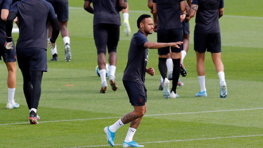 Mercado ferve: PSG confirma negociações para a saída de Neymar e ex-Sporting ruma ao Estoril