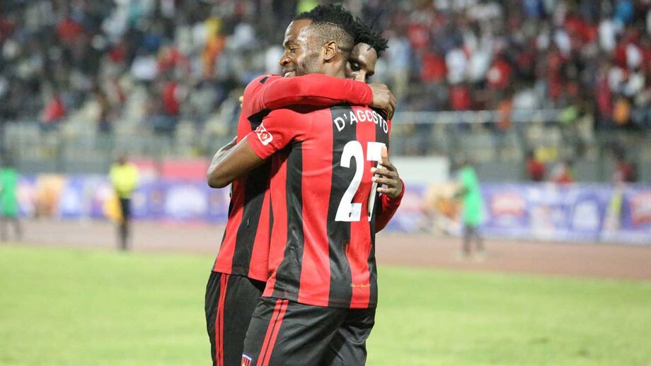 1.º de Agosto vence KMKM em Zanzibar