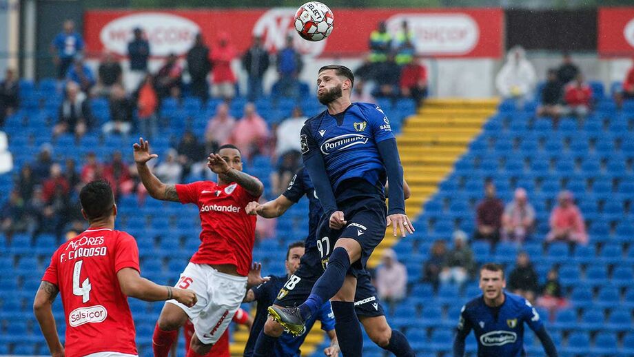 Santa Clara-Famalicão, 0-2: Regresso feliz com duas ofertas