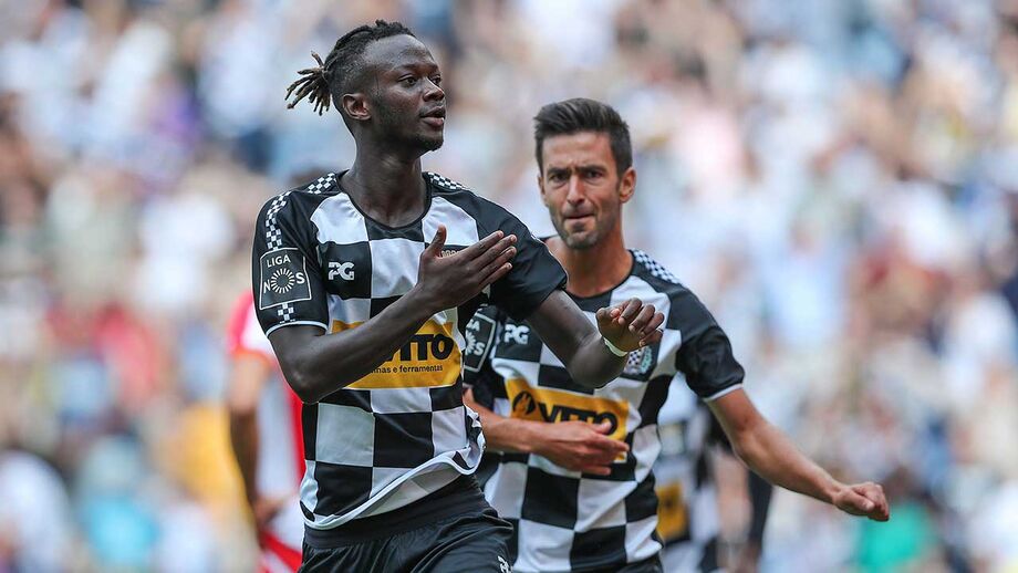 A crónica do Boavista-Aves, 2-1: Penálti acidental retalhou Aves