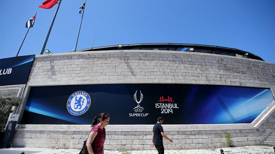 Liverpool-Chelsea: Supertaça Europeia em jogo