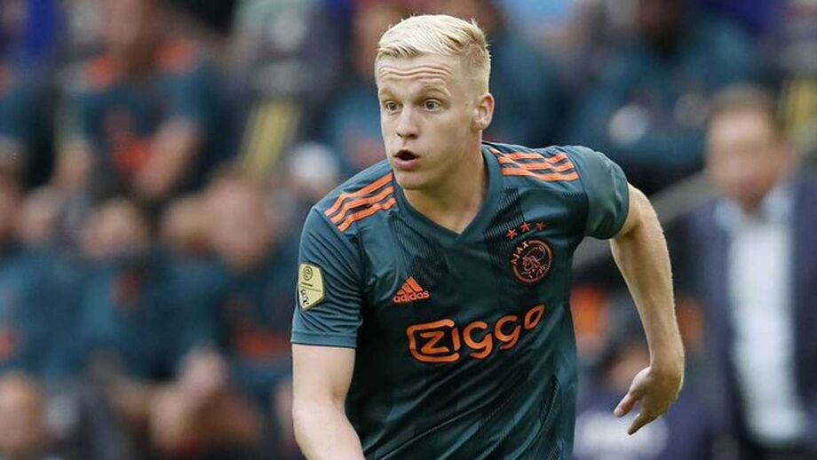 Van de Beek: «Existem muitas probabilidades de ficar no Ajax»