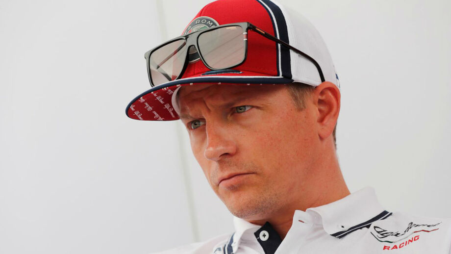 Raikkonen: «Passei 16 dias a beber e não me lembro de metade do que fiz»