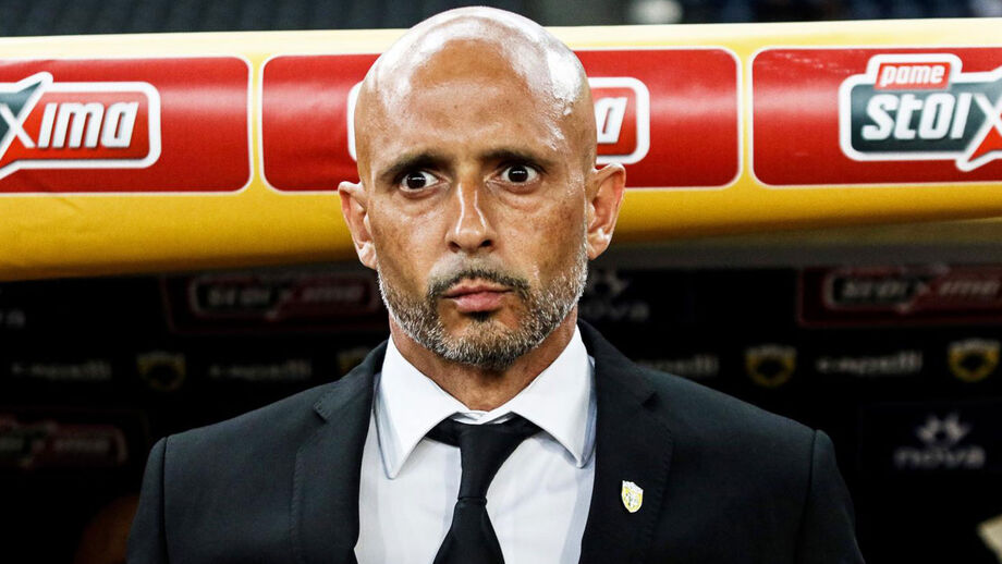 AEK de Miguel Cardoso avança para o playoff