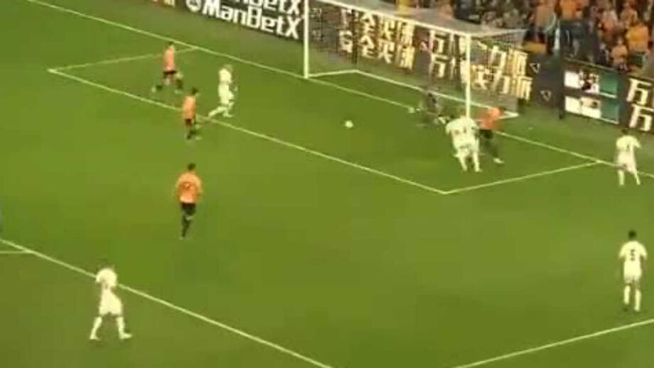 Rúben Vinagre de pé quente: português apontou segundo golo da época pelo Wolves