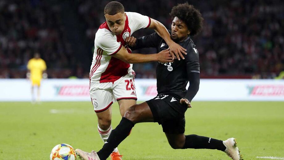 APOEL Nicósia-Ajax: Cipriotas com duelo de respeito