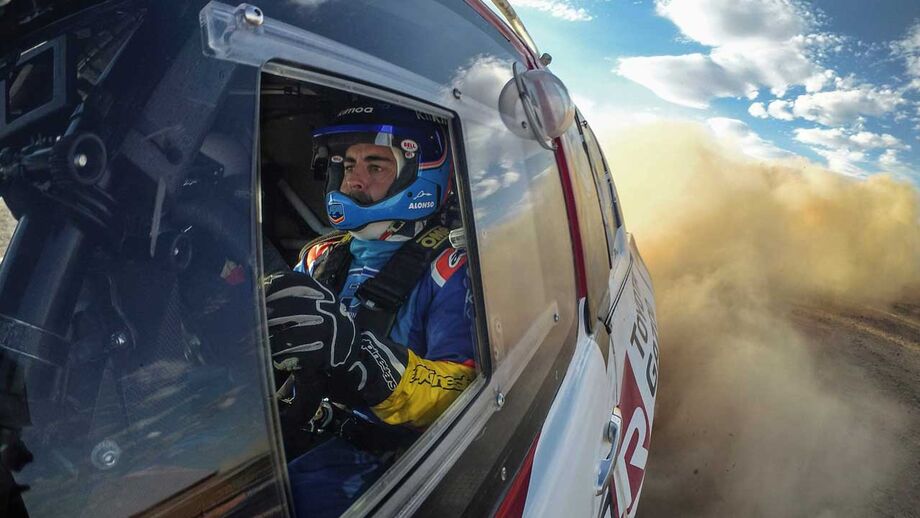 Fernando Alonso já prepara o Rali Dakar de 2020 com a Toyota