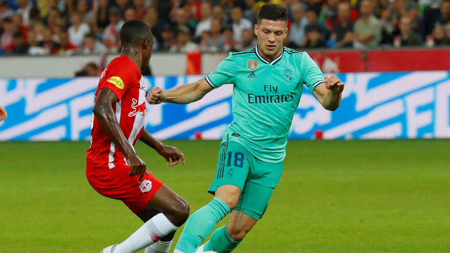 Luka Jovic: «Rio-me das notícias que dizem que vou ser emprestado»