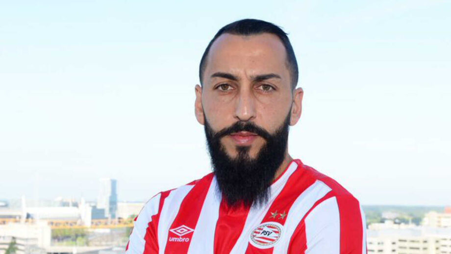 Mitroglou emprestado ao PSV