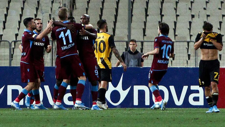 AEK de Miguel Cardoso perde em casa e fica perto da eliminação