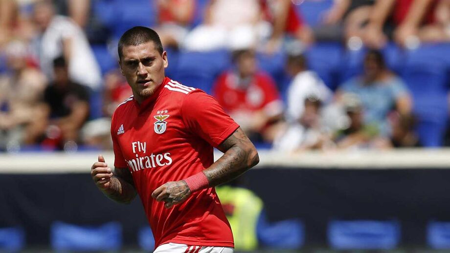 Castillo já recebeu medalha de campeão da época passada: «Mais uma para a coleção»