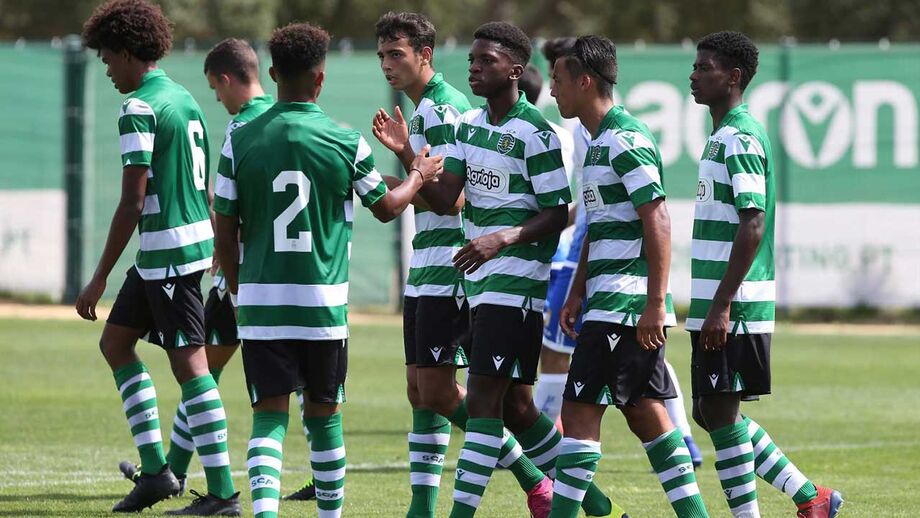Autogolo 'supersónico' dos juvenis do Sporting em destaque no site da FIFA
