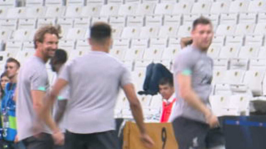 Klopp: «Chamberlain está na melhor forma física desde que me lembro»