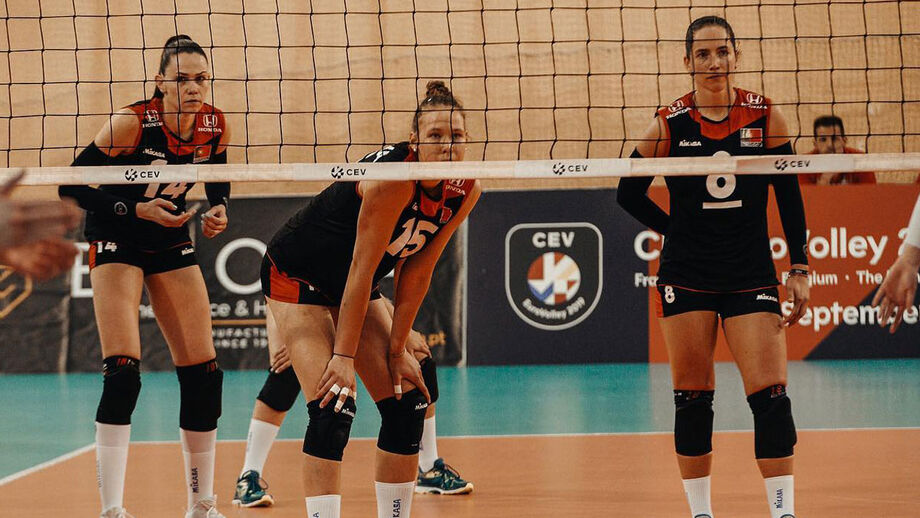 Portugal perde com a Itália na estreia no Europeu feminino