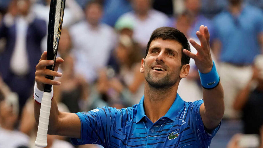Novak Djokovic bate Carballes Baena e segue para a segunda ronda