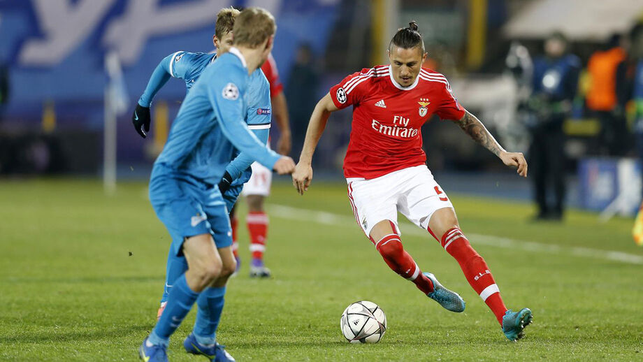Benfica e Zenit em troca de mensagens no Twitter com Béla Guttmann ao barulho