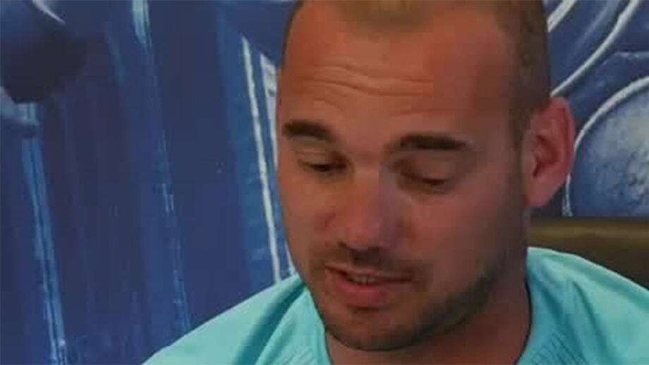 Casillas numa homenagem que deixou Sneijder à beira das lágrimas