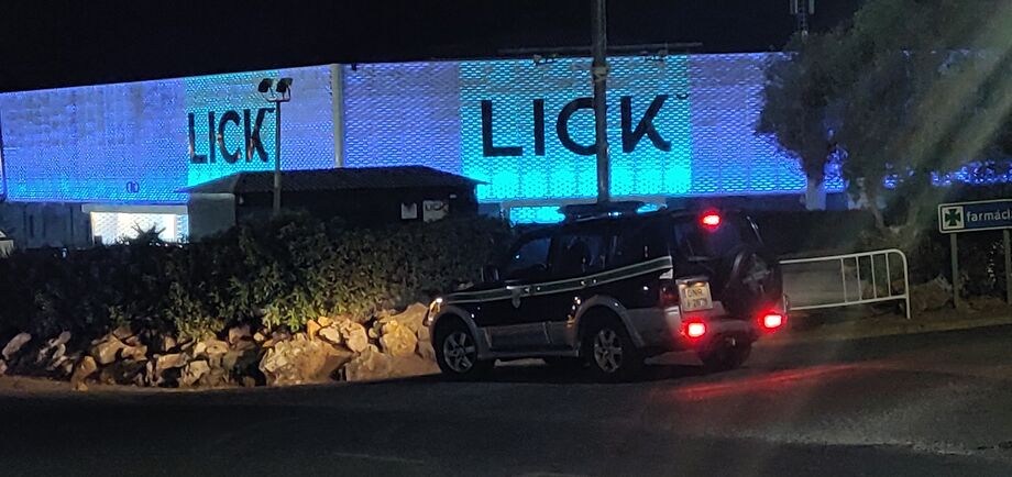 Ameaça de bomba obriga à evacuação da discoteca LICK em Vilamoura