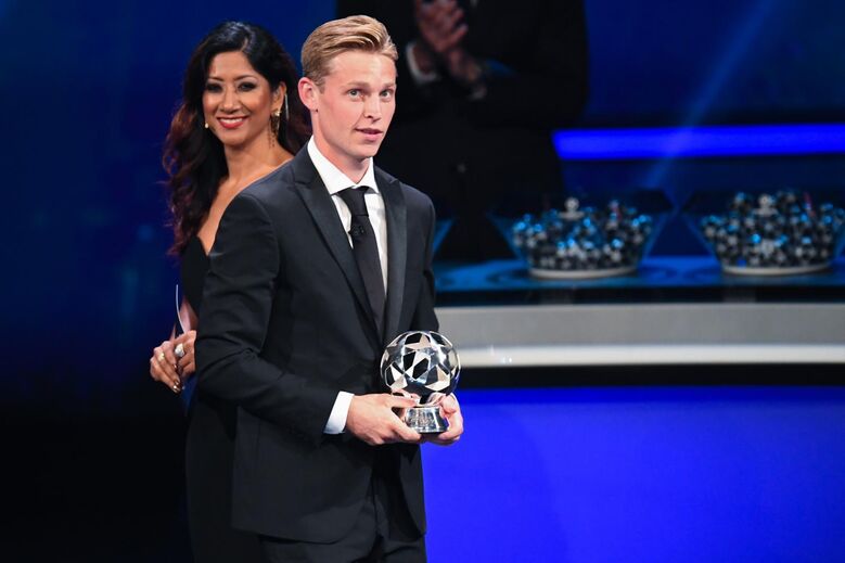 8. Frenkie de Jong (Ajax/Barcelona e Holanda) – 27 pontos