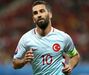Arda Turan - O médio turco ajudou o seu pai a dirigir um posto de gasolina e comprou um terreno em Bayrampasa, distrito de Istambul.