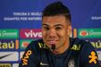 Casemiro -Depois de uma infância marcada por dificuldades financeiras, o médio brasileiro comprou com o seu primeiro ordenado no São Paulo uma bebida cara chamada 'Yakult'.