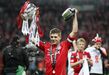 Médio: Steven Gerrard