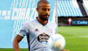 Rafinha. Falhada a contratação de Denis Suárez, Marcelino olhou para Rafinha como a melhor opção. Valencia e Barcelona chegaram a um entendimento para transferência, mas Peter Lim mudou de ideias à última da hora.