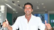 Buffon - Desde o início da carreira que investe em imóveis. Estima-se que suas propriedades estão avaliadas em 20 milhões de euros. Para além disso, é dono de um restaurante na cidade de Pistoia, em Itália.