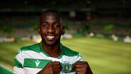 Yannick Bolasie. Foi rendido mais tarde por Joelson Fernandes