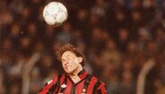 10. Jean-Pierre Papin (1992/93, Marselha-Milan, 12 M€), 168,8 M€