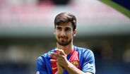 22. André Gomes (2016/17, Valencia-Barcelona, 37 M€), 50,8 M€