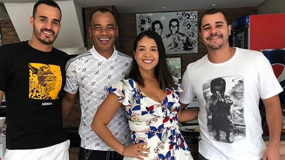 Danilo, à direita na foto