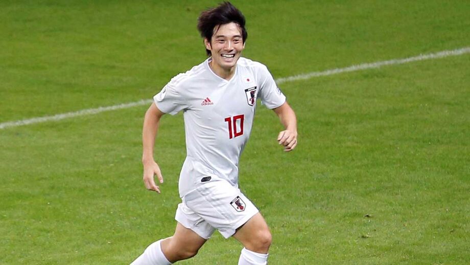 Nakajima titular na vitória do Japão frente ao Paraguai
