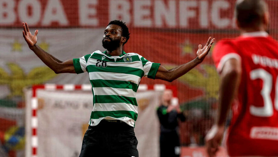 Sporting vence Benfica na Luz em dérbi emocionante
