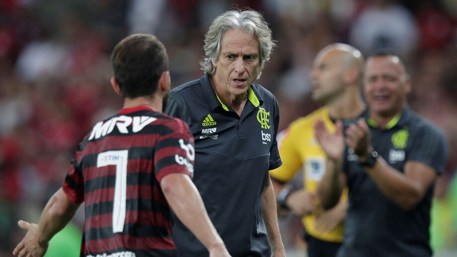 Flamengo recebe Santos no 'jogo dos estrangeiros'
