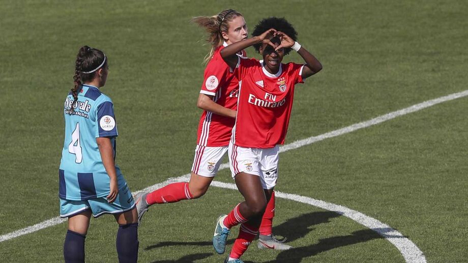 Benfica dá 'chapa 24' ao A-dos-Francos na estreia na Liga feminina