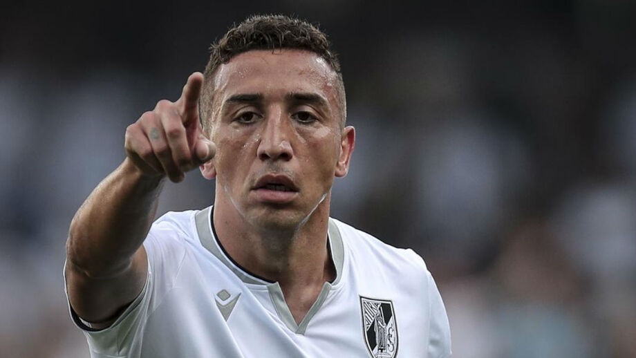V. Guimarães leva 19 jogadores à Bélgica com Davidson de regresso