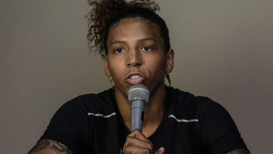 Judoca brasileira explica doping com bebé que lhe chupou o nariz